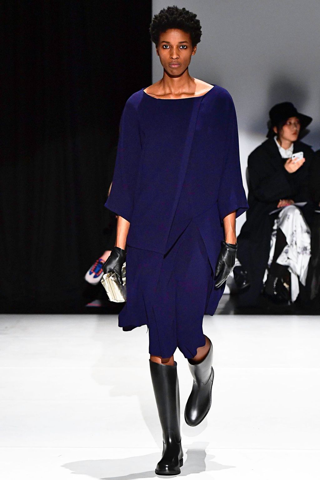 Fashion Week London Fall/Winter 2019 look 39 from the Chalayan collection womenswear