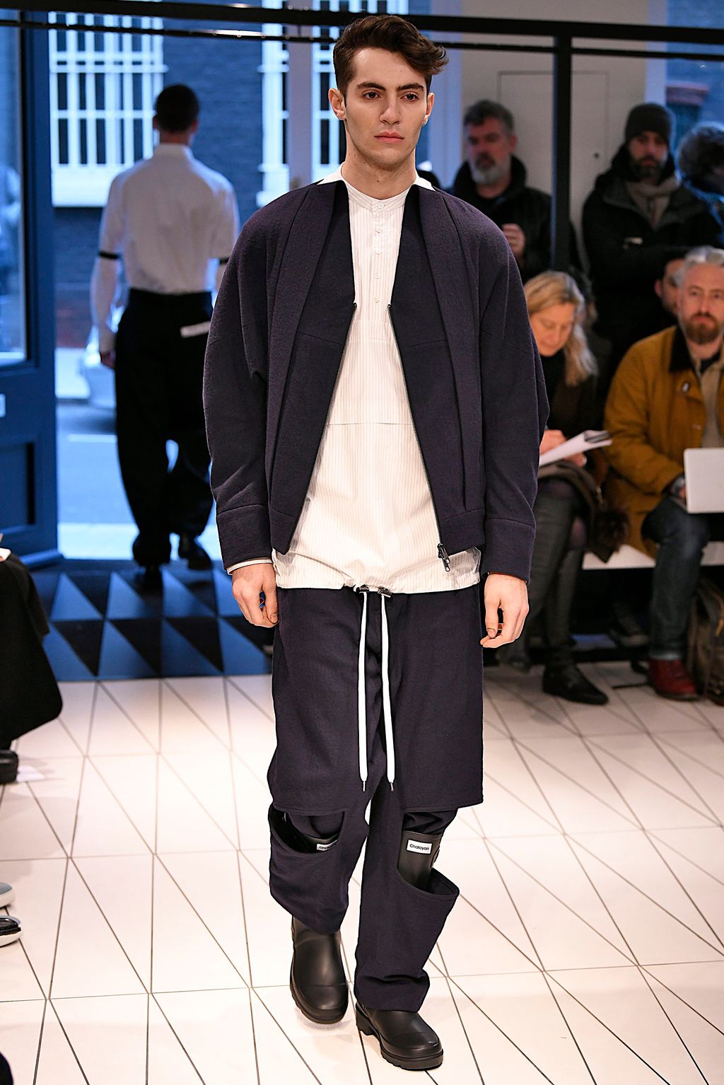 Fashion Week London Fall/Winter 2019 look 17 from the Chalayan collection menswear