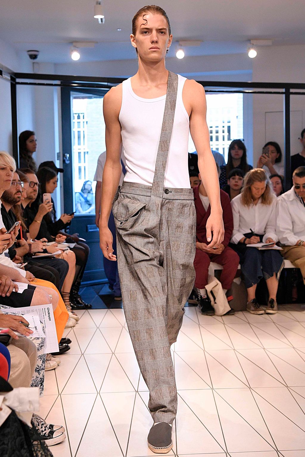Fashion Week London Spring/Summer 2019 look 12 from the Chalayan collection menswear