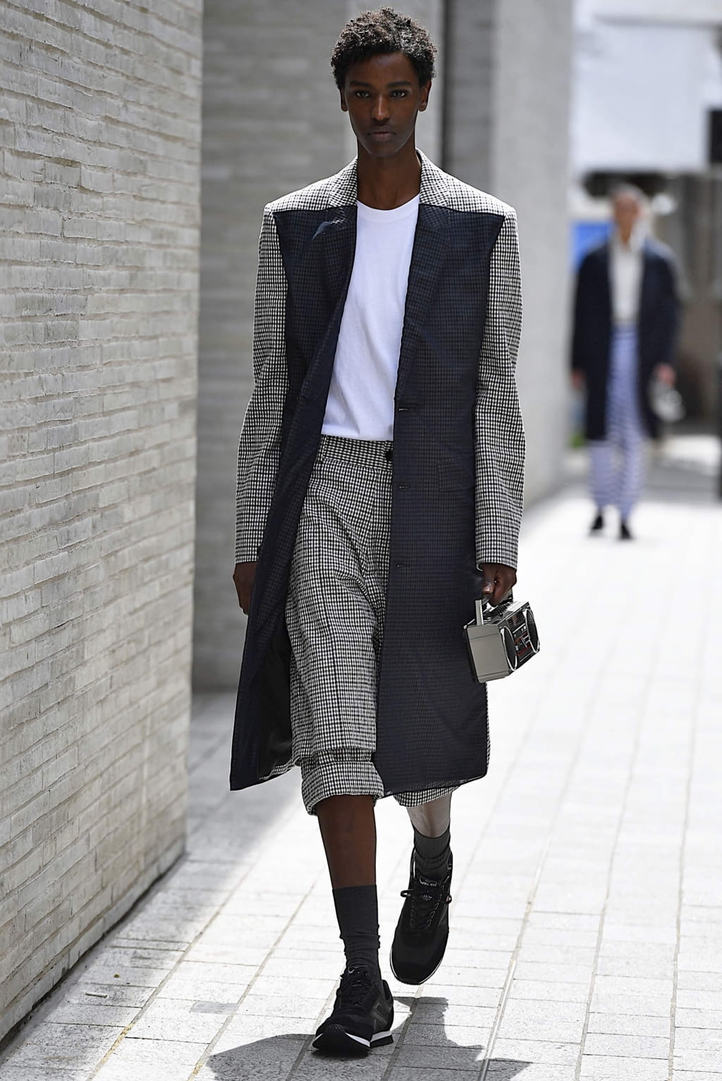 Fashion Week London Spring/Summer 2020 look 13 from the Chalayan collection menswear