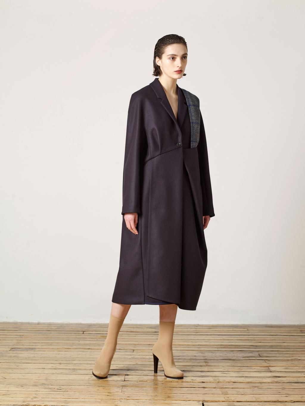 Fashion Week London Pre-Fall 2019 look 12 from the Chalayan collection 女装