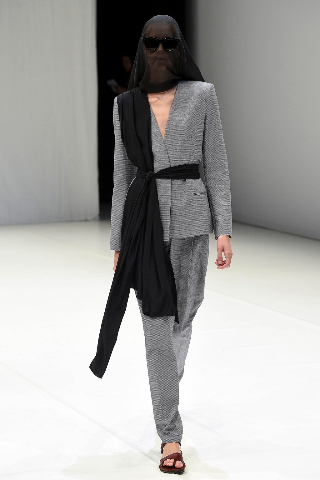 Fashion Week London Spring/Summer 2018 look 9 from the Chalayan collection womenswear