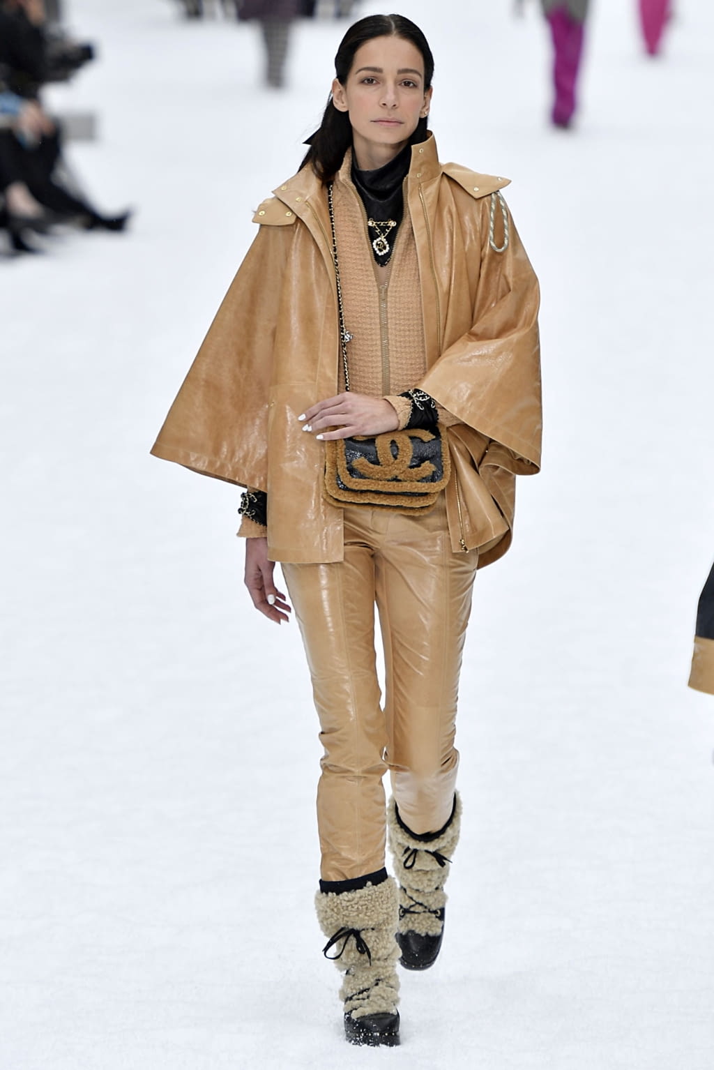 Fashion Week Paris Fall/Winter 2019 look 36 from the Chanel collection womenswear
