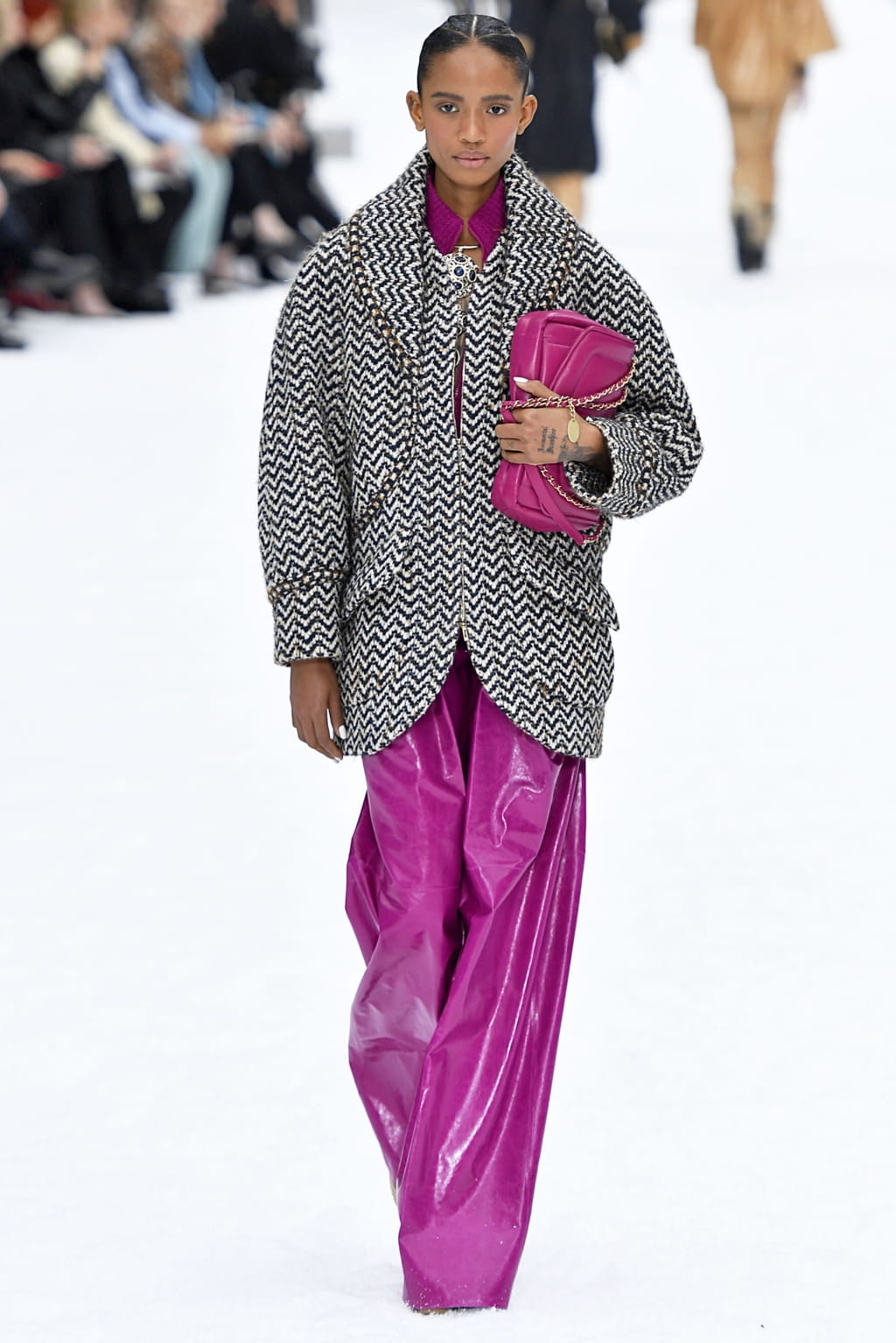 Fashion Week Paris Fall/Winter 2019 look 39 from the Chanel collection womenswear