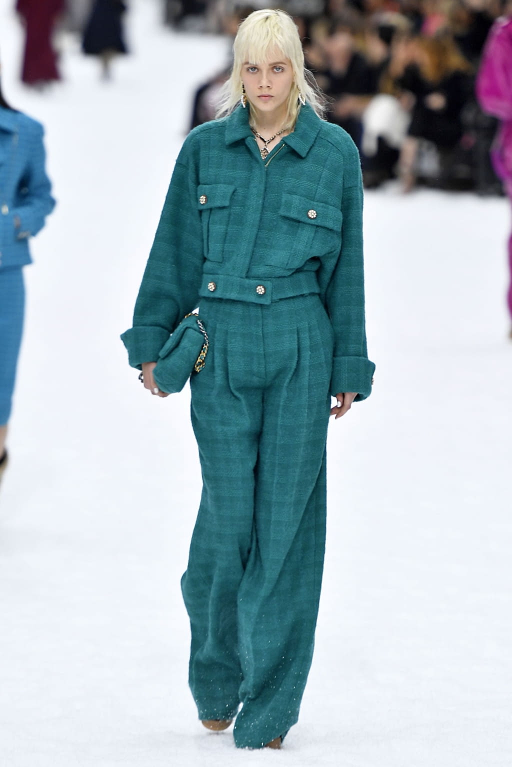 Fashion Week Paris Fall/Winter 2019 look 42 from the Chanel collection 女装