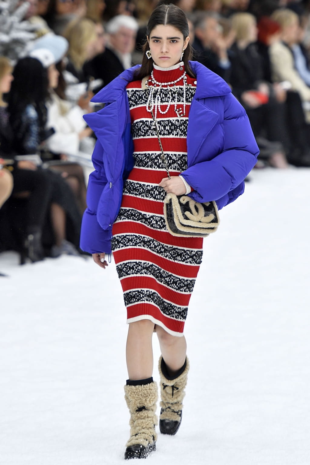 Fashion Week Paris Fall/Winter 2019 look 46 from the Chanel collection 女装