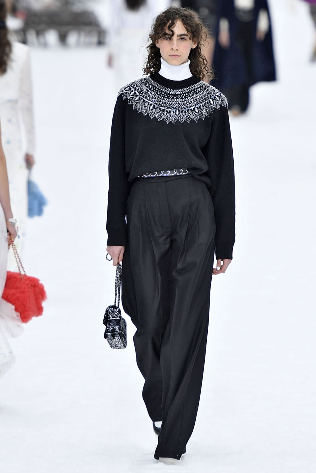 Fashion Week Paris Fall/Winter 2019 look 54 from the Chanel collection 女装