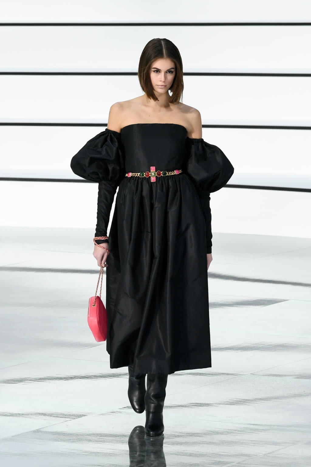 Fashion Week Paris Fall/Winter 2020 look 9 de la collection Chanel womenswear