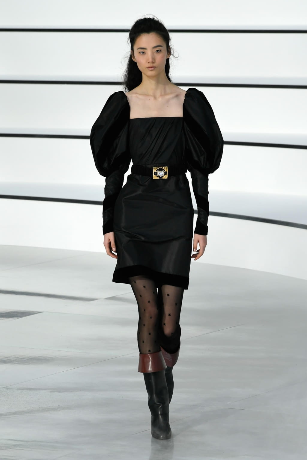 Fashion Week Paris Fall/Winter 2020 look 41 de la collection Chanel womenswear