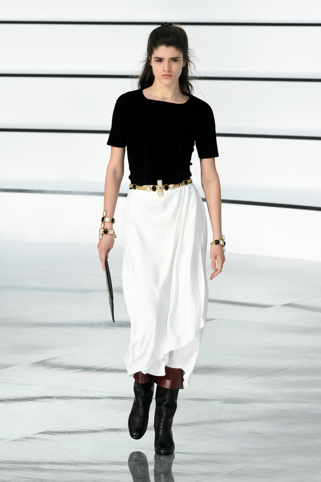 Fashion Week Paris Fall/Winter 2020 look 44 de la collection Chanel womenswear