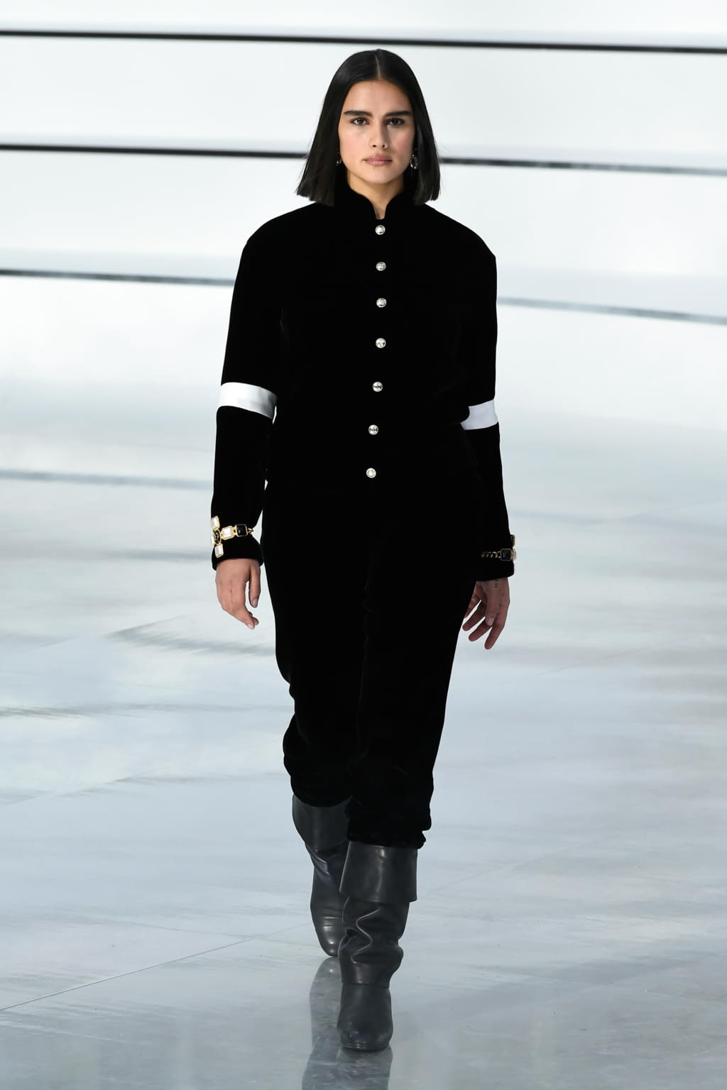 Fashion Week Paris Fall/Winter 2020 look 48 from the Chanel collection womenswear