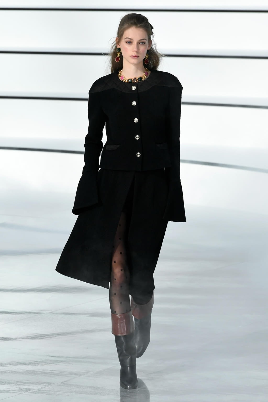Fashion Week Paris Fall/Winter 2020 look 49 de la collection Chanel womenswear