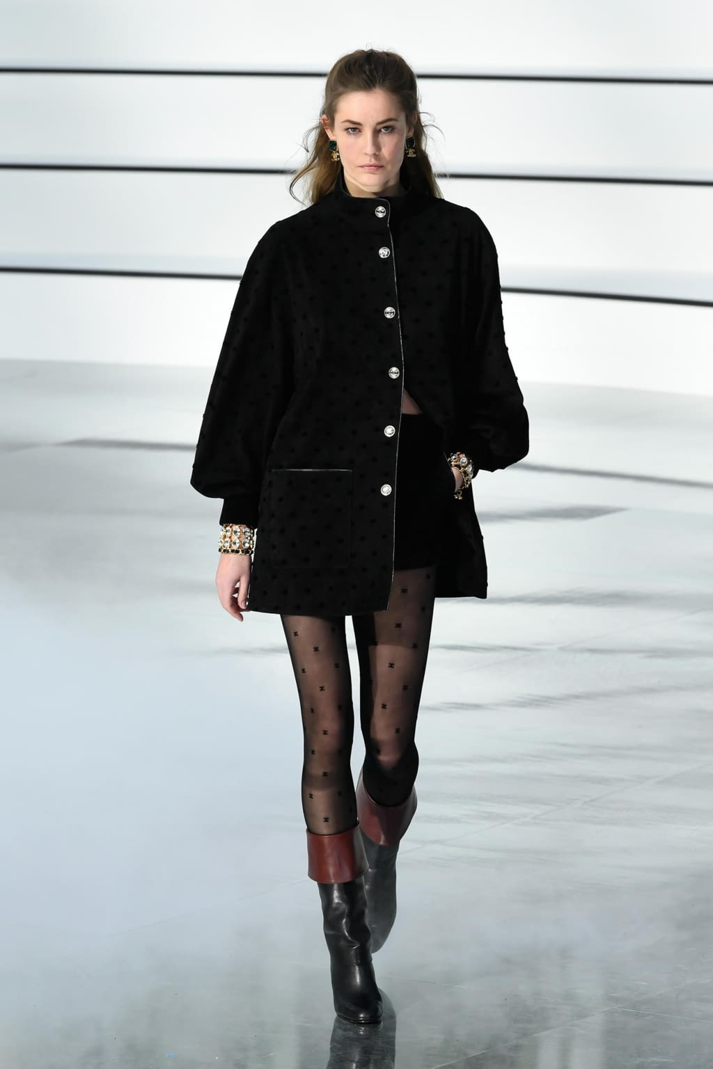 Fashion Week Paris Fall/Winter 2020 look 51 de la collection Chanel womenswear