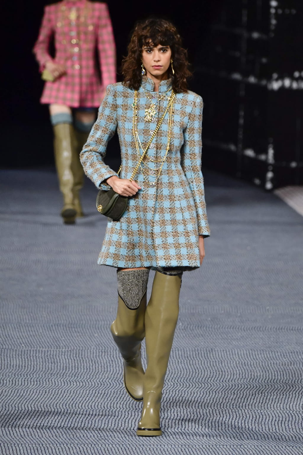 Chanel FW22 womenswear #3 - Tagwalk: The Fashion Search Engine