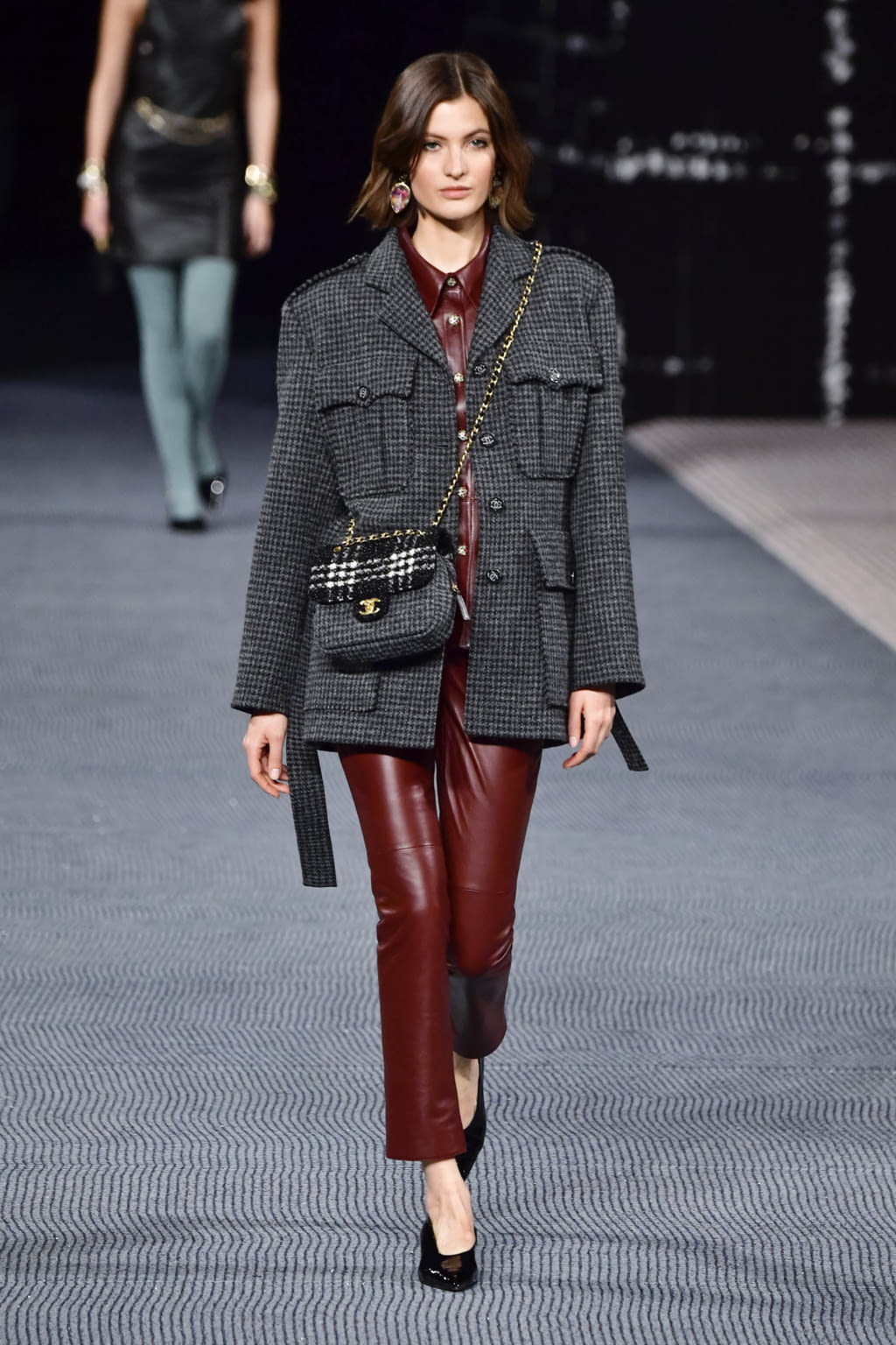 Fashion Week Paris Fall/Winter 2022 look 50 de la collection Chanel womenswear