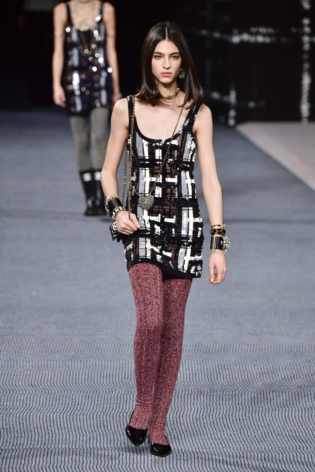 Fashion Week Paris Fall/Winter 2022 look 55 de la collection Chanel womenswear