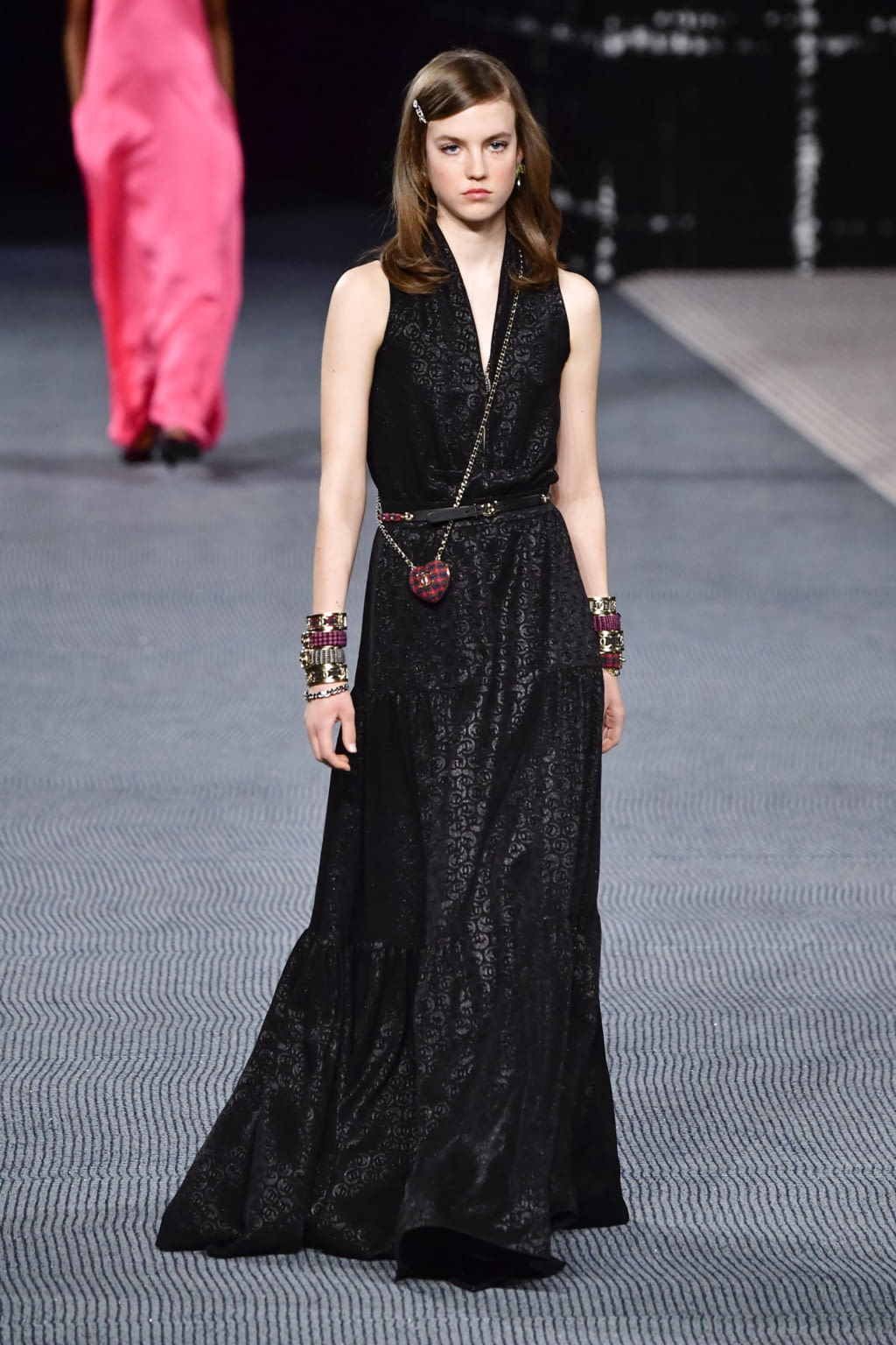 Fashion Week Paris Fall/Winter 2022 look 64 from the Chanel collection womenswear