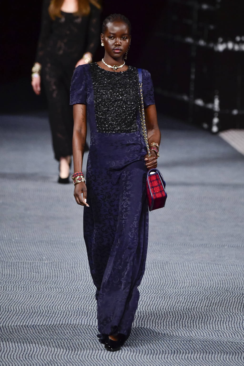 Fashion Week Paris Fall/Winter 2022 look 67 de la collection Chanel womenswear