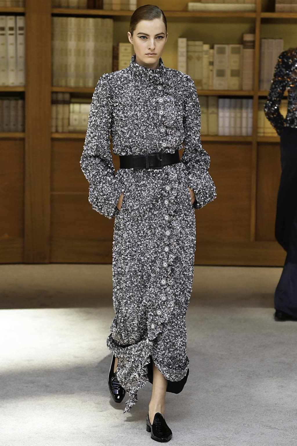 Fashion Week Paris Fall/Winter 2019 look 46 from the Chanel collection couture