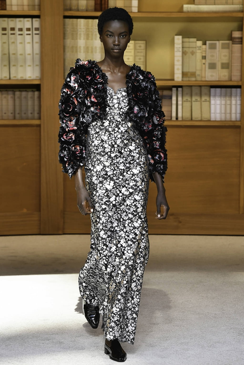 Fashion Week Paris Fall/Winter 2019 look 47 de la collection Chanel couture