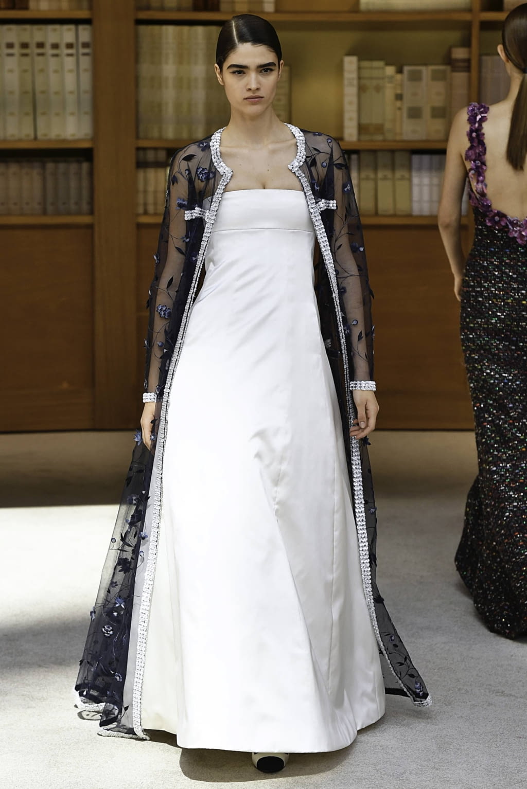 Fashion Week Paris Fall/Winter 2019 look 49 from the Chanel collection couture