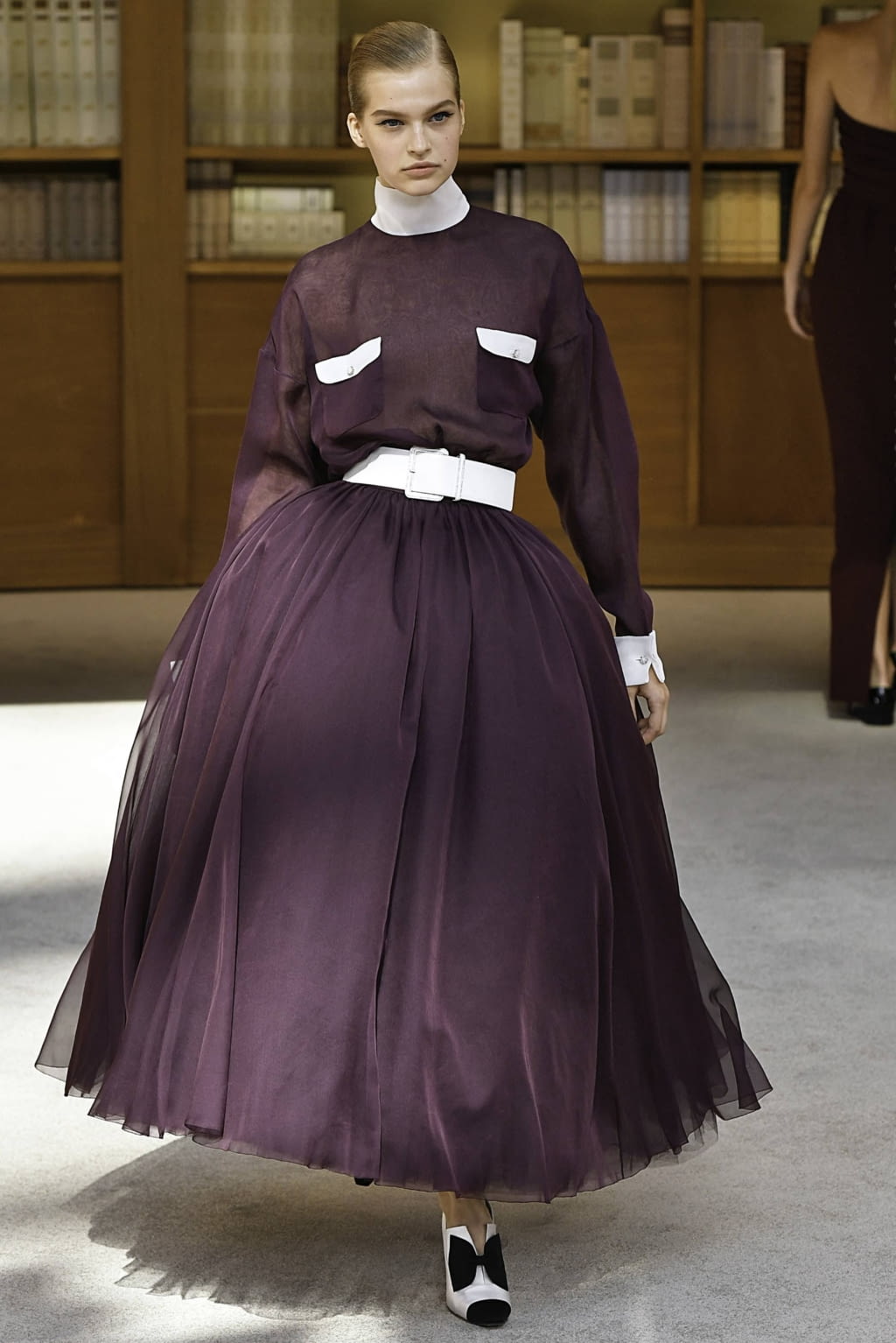Fashion Week Paris Fall/Winter 2019 look 51 from the Chanel collection couture