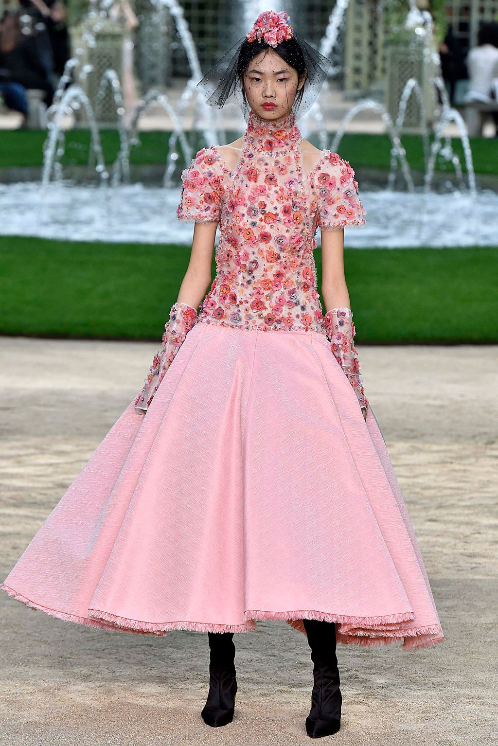 Fashion Week Paris Spring/Summer 2018 look 41 from the Chanel collection 高级定制