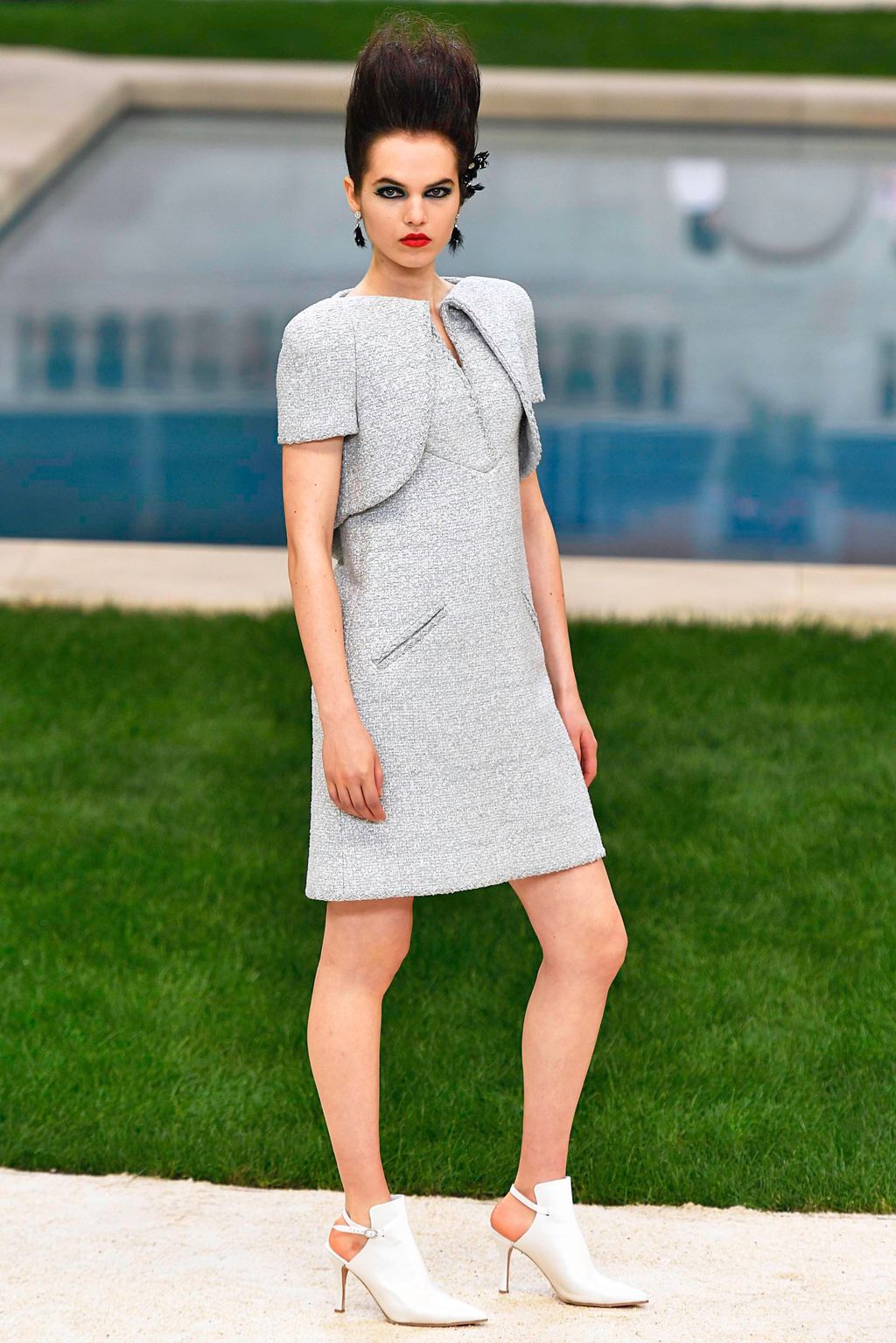 Fashion Week Paris Spring/Summer 2019 look 15 from the Chanel collection couture