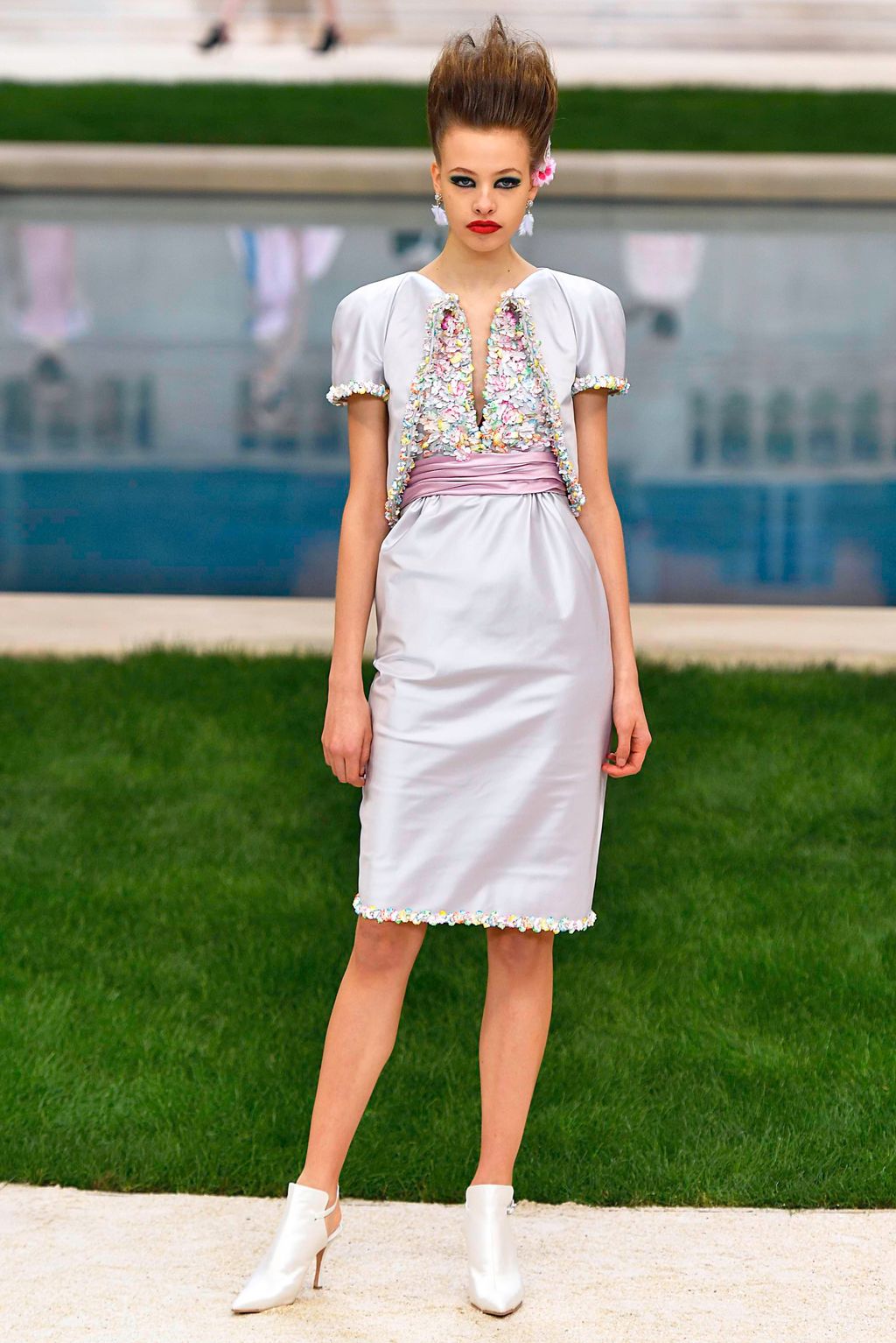 Fashion Week Paris Spring/Summer 2019 look 21 from the Chanel collection couture