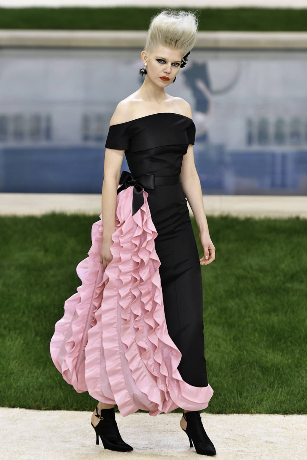 Fashion Week Paris Spring/Summer 2019 look 49 from the Chanel collection 高级定制