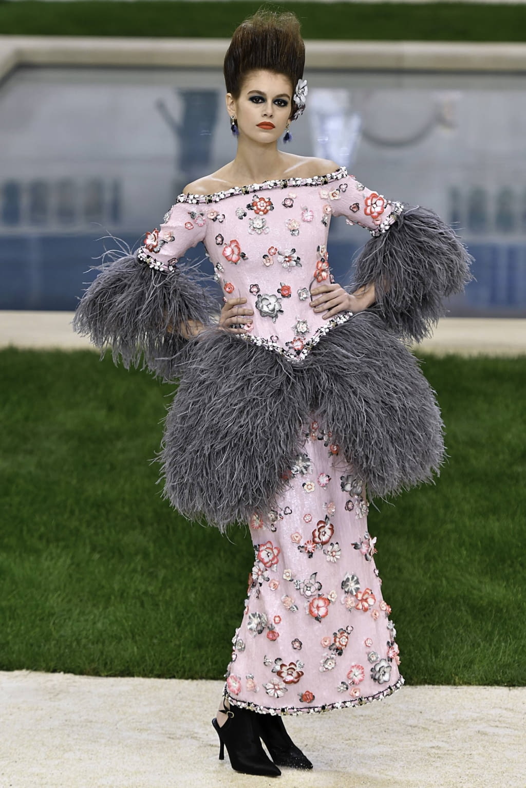 Fashion Week Paris Spring/Summer 2019 look 53 from the Chanel collection couture