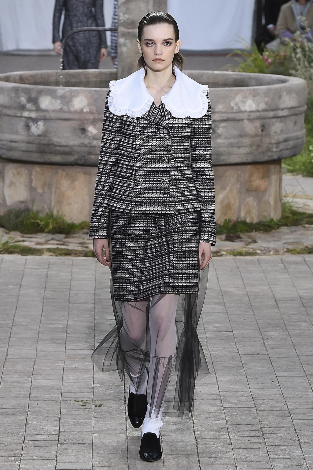 Fashion Week Paris Spring/Summer 2020 look 7 from the Chanel collection couture