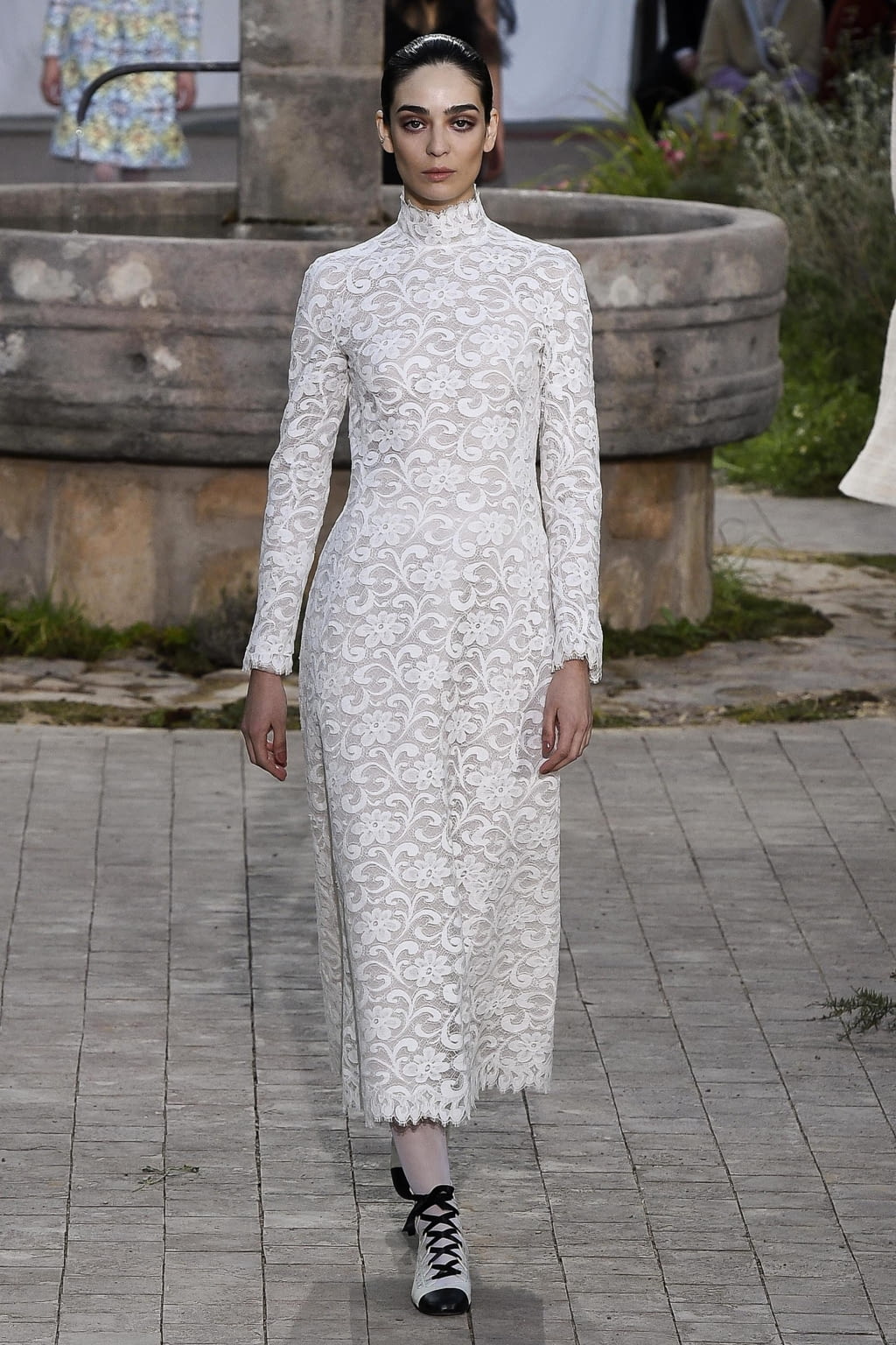 Fashion Week Paris Spring/Summer 2020 look 36 from the Chanel collection couture