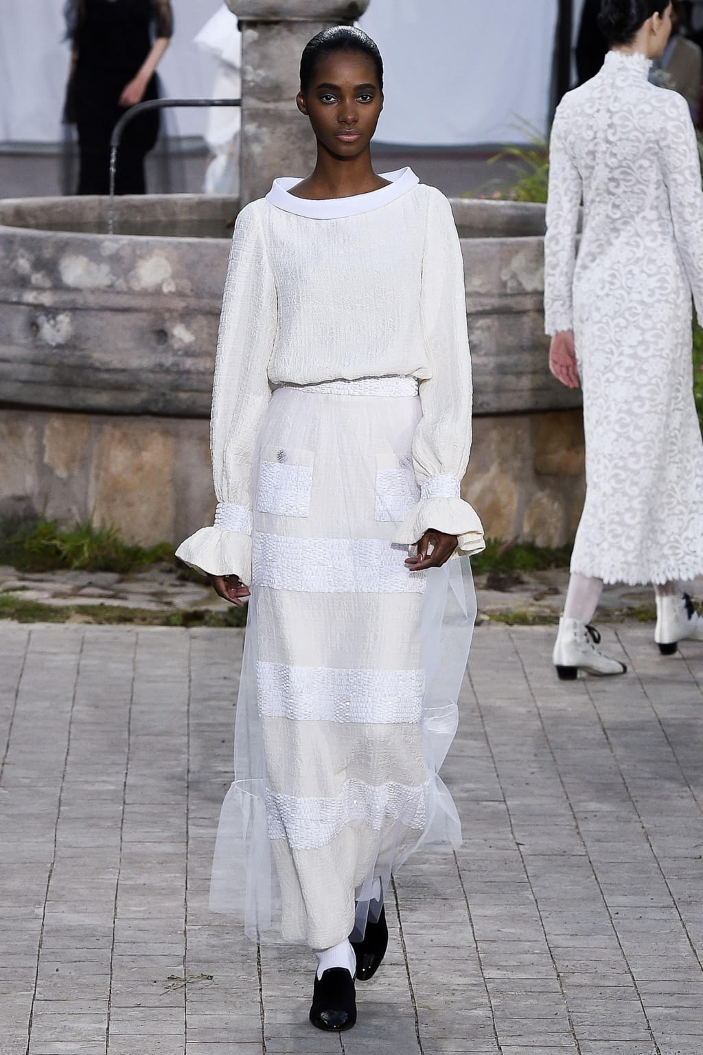 Fashion Week Paris Spring/Summer 2020 look 42 from the Chanel collection couture