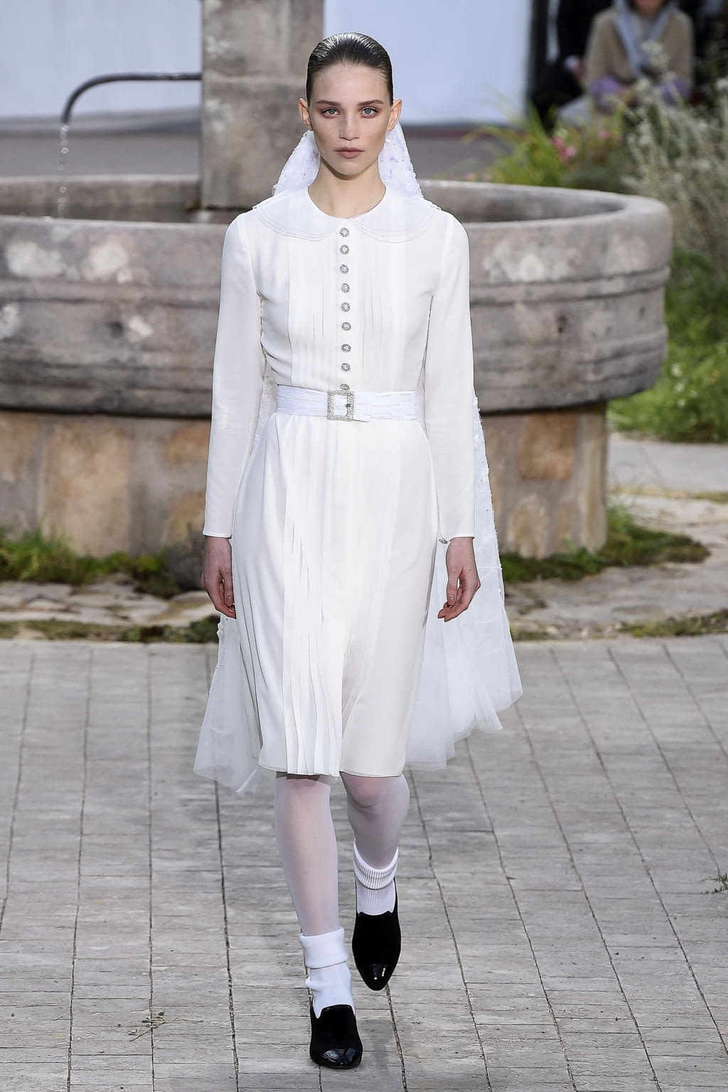 Fashion Week Paris Spring/Summer 2020 look 62 from the Chanel collection couture