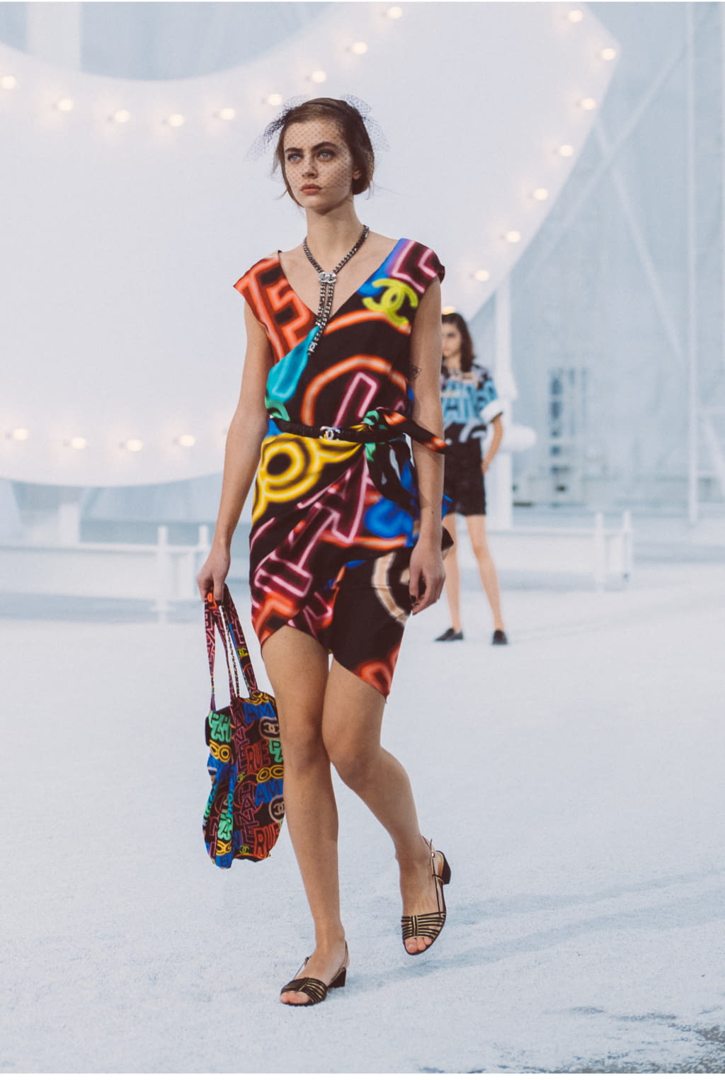 Fashion Week Paris Spring/Summer 2021 look 33 from the Chanel collection womenswear