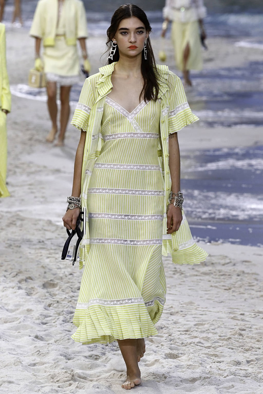 Fashion Week Paris Spring/Summer 2019 look 38 from the Chanel collection womenswear