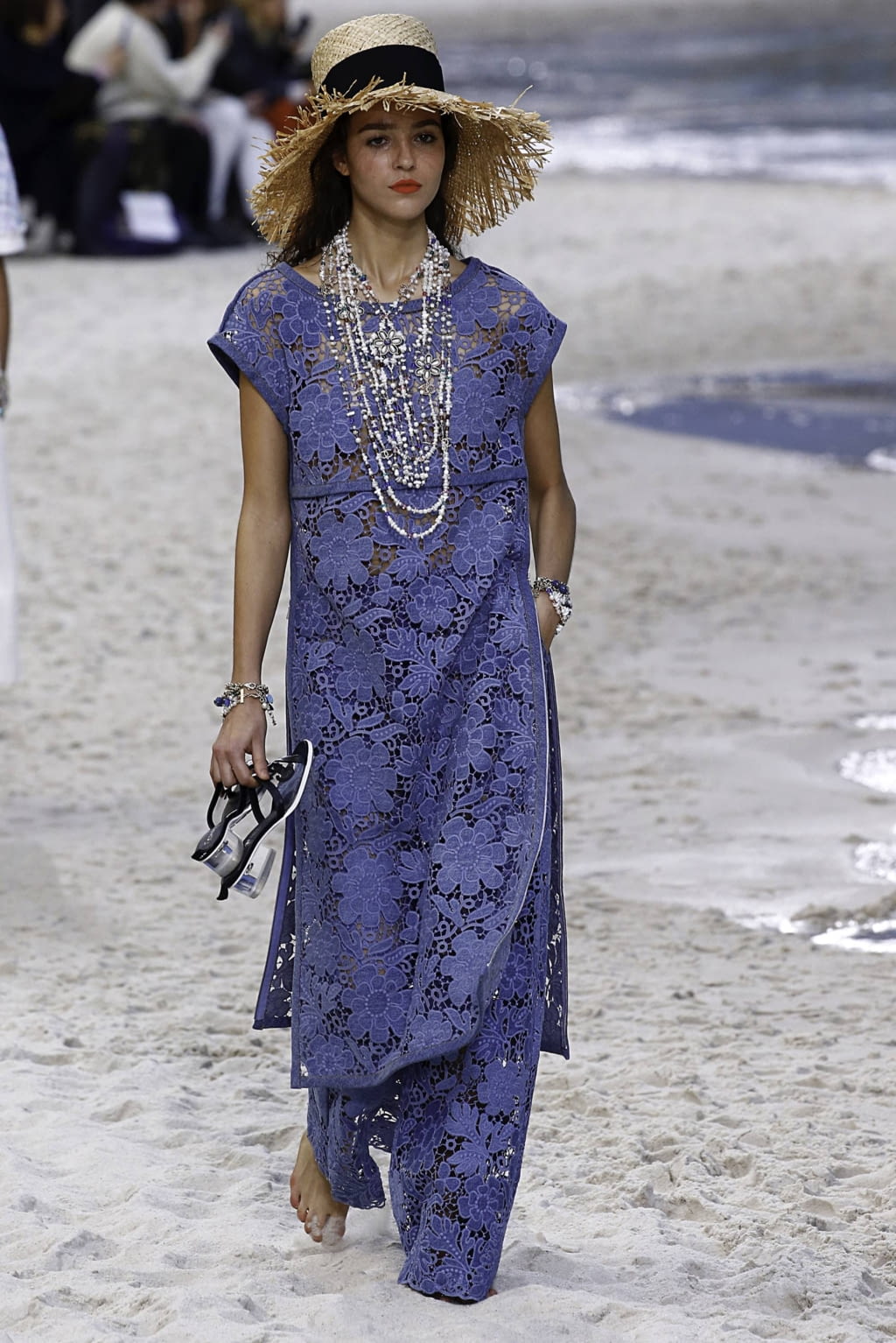 Fashion Week Paris Spring/Summer 2019 look 57 from the Chanel collection womenswear