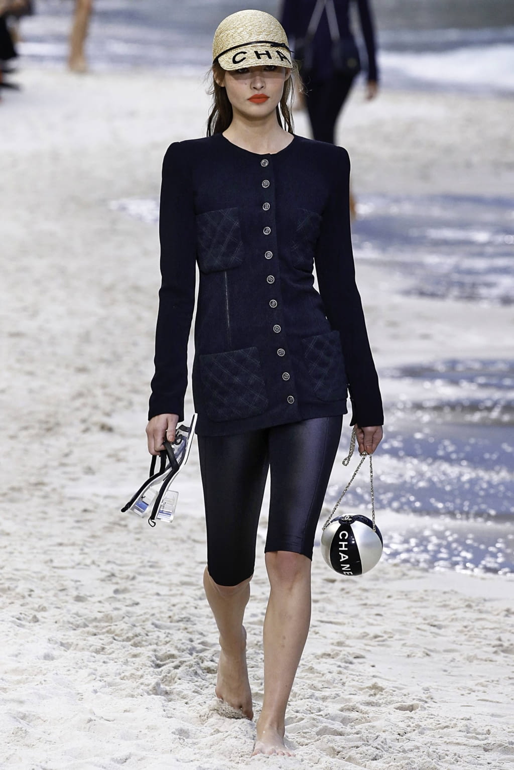 Fashion Week Paris Spring/Summer 2019 look 68 from the Chanel collection 女装