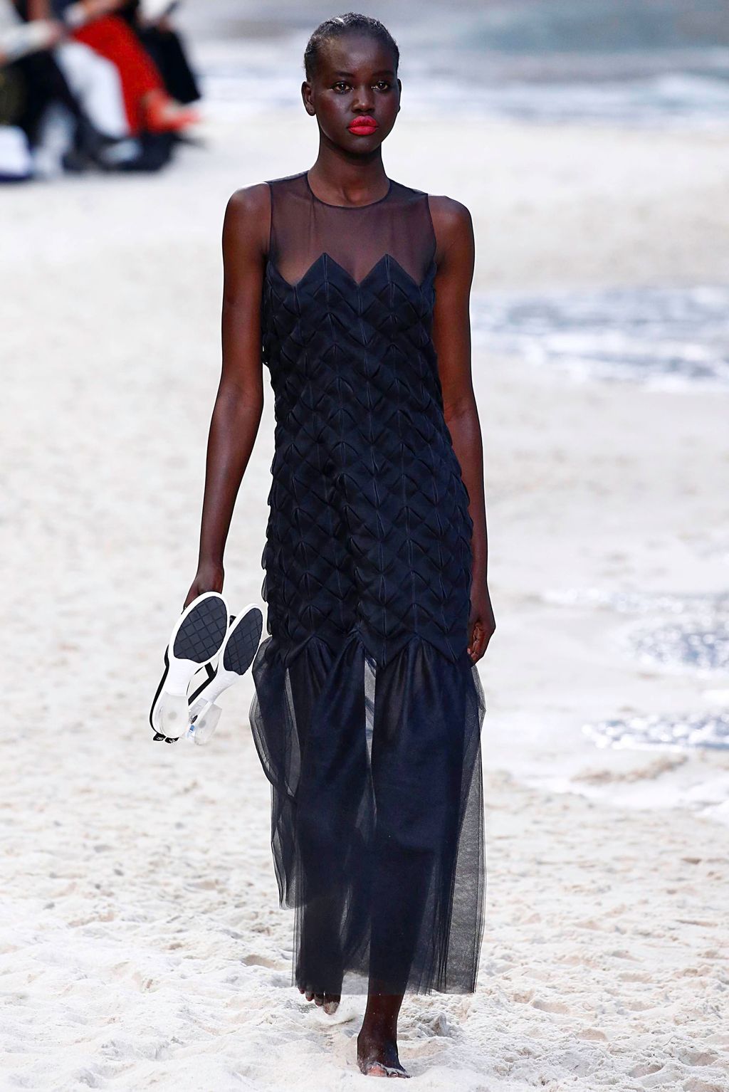 Fashion Week Paris Spring/Summer 2019 look 82 from the Chanel collection womenswear