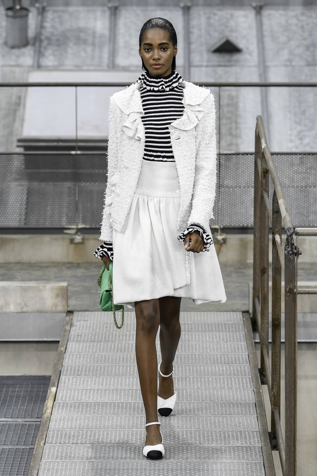 Fashion Week Paris Spring/Summer 2020 look 23 from the Chanel collection 女装