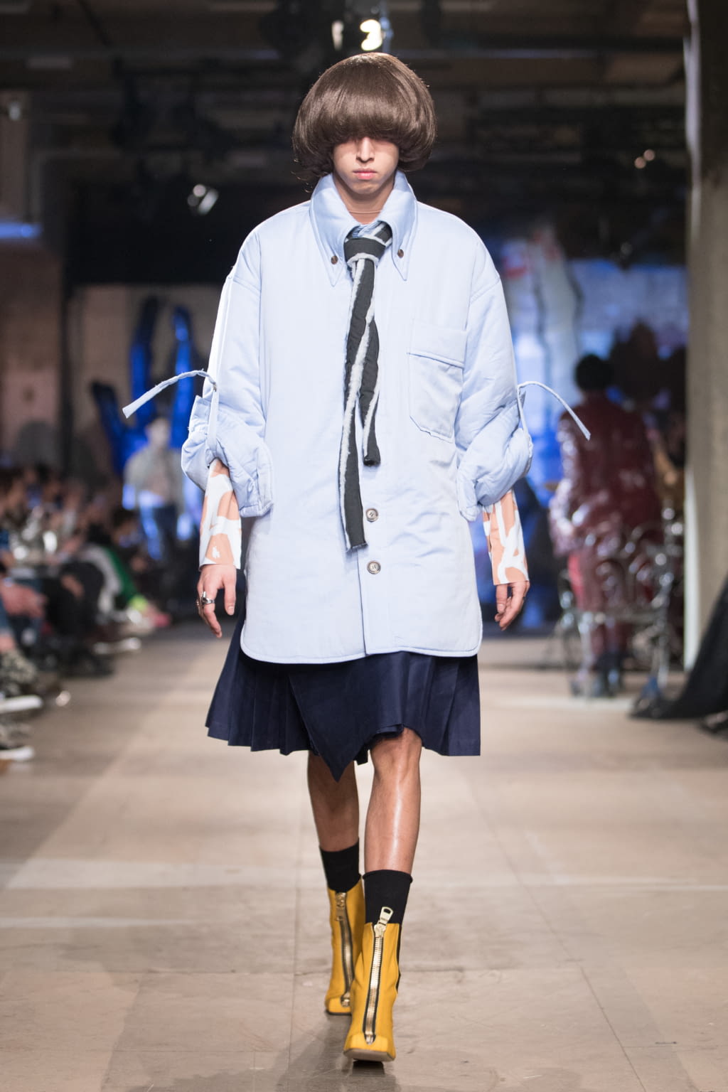 Fashion Week London Fall/Winter 2018 look 3 de la collection Charles Jeffrey LOVERBOY menswear