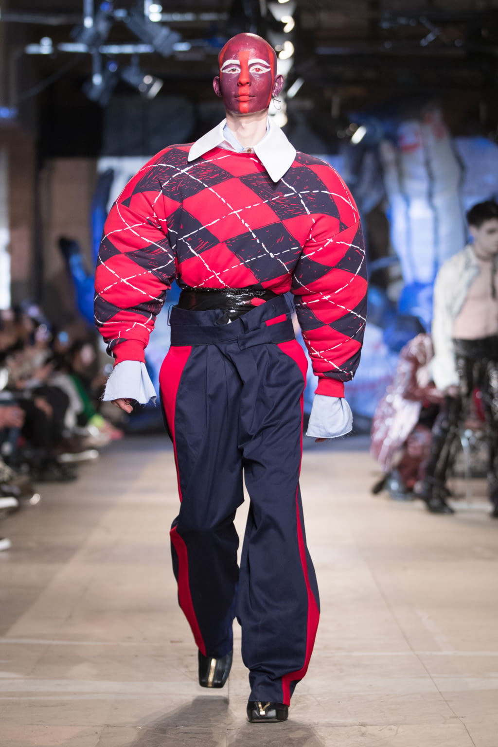Fashion Week London Fall/Winter 2018 look 4 de la collection Charles Jeffrey LOVERBOY menswear