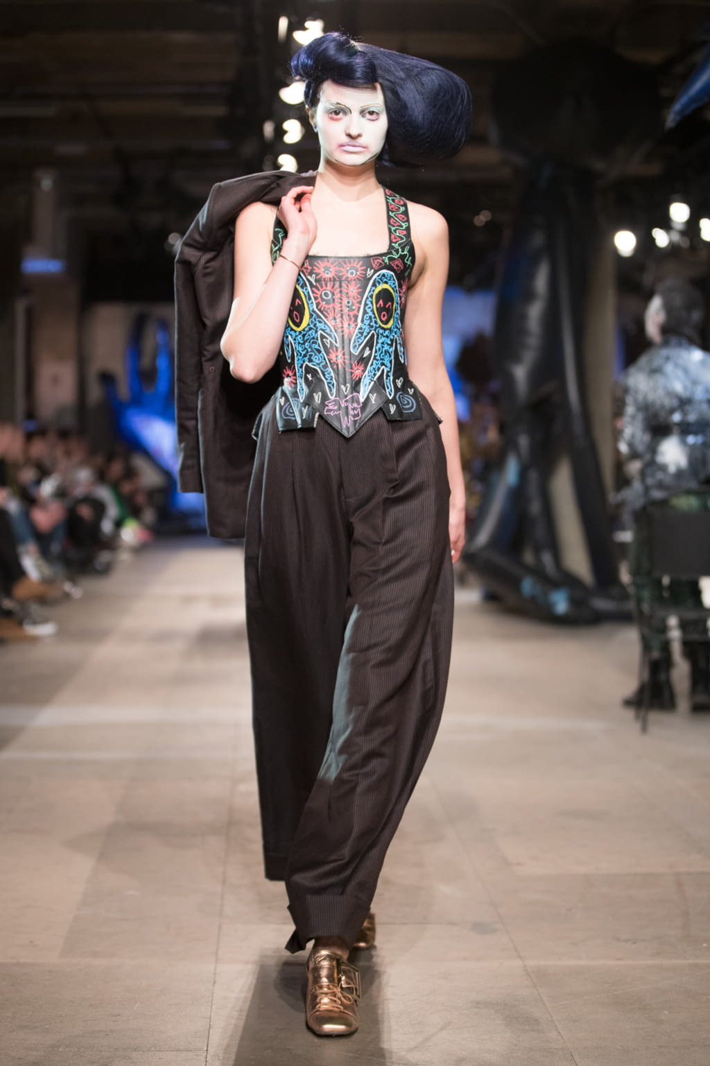 Fashion Week London Fall/Winter 2018 look 16 de la collection Charles Jeffrey LOVERBOY menswear