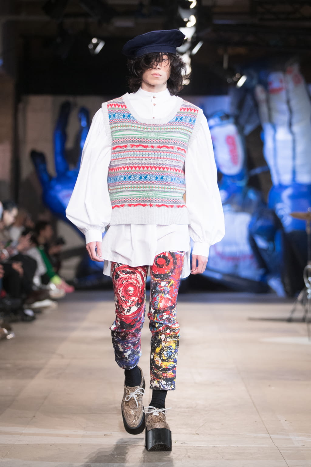 Fashion Week London Fall/Winter 2018 look 18 de la collection Charles Jeffrey LOVERBOY menswear