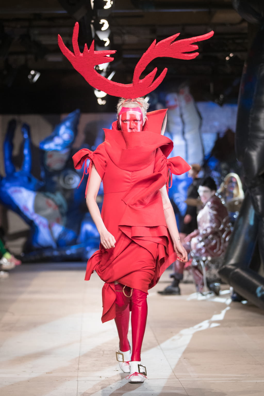 Fashion Week London Fall/Winter 2018 look 29 de la collection Charles Jeffrey LOVERBOY menswear