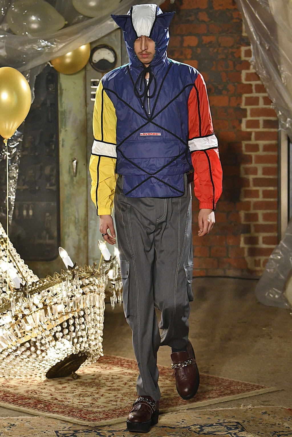 Fashion Week London Fall/Winter 2019 look 8 from the Charles Jeffrey LOVERBOY collection menswear