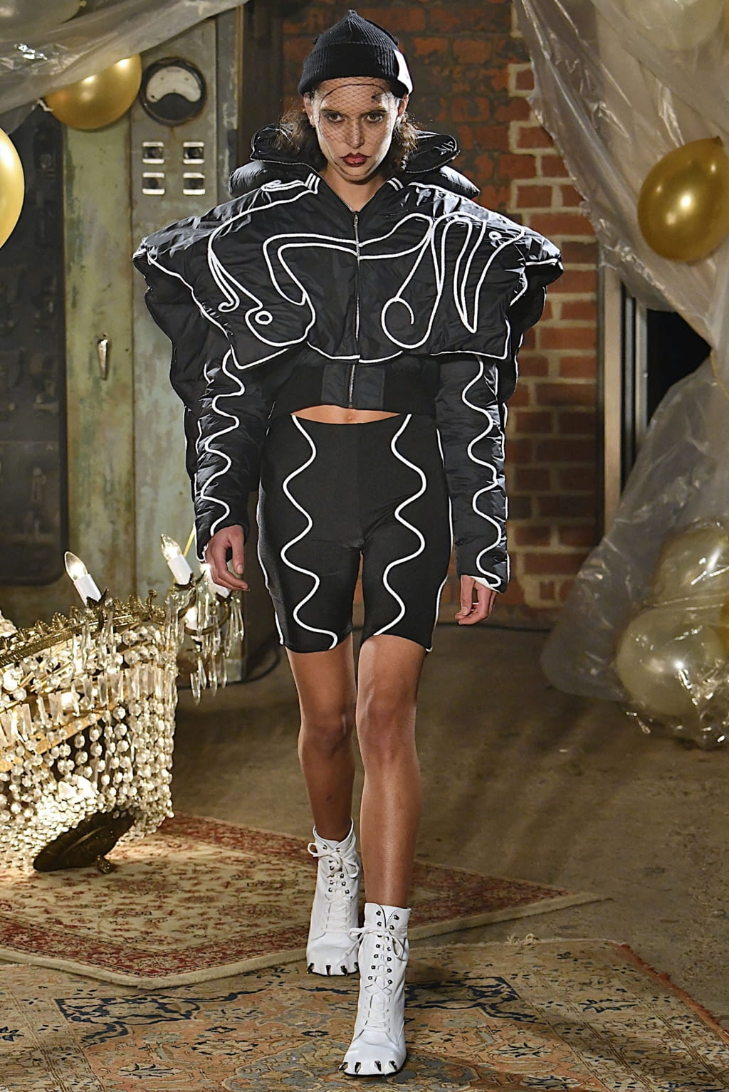 Fashion Week London Fall/Winter 2019 look 4 from the Charles Jeffrey LOVERBOY collection menswear