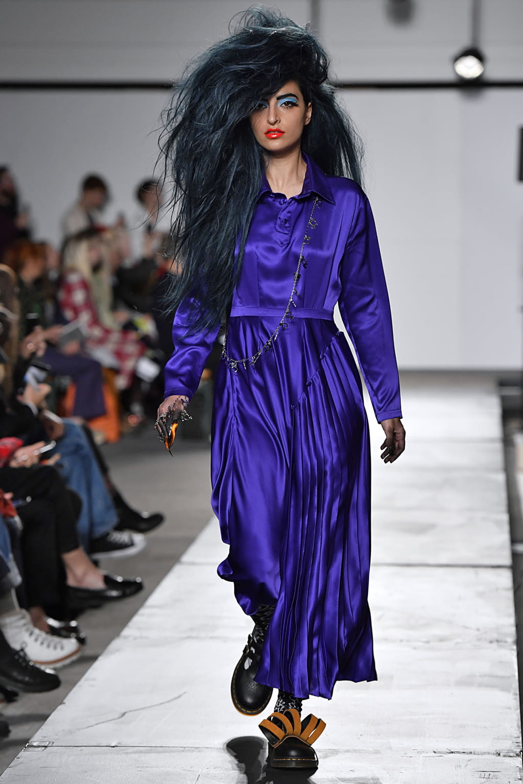 Fashion Week London Spring/Summer 2020 look 17 de la collection Charles Jeffrey LOVERBOY menswear