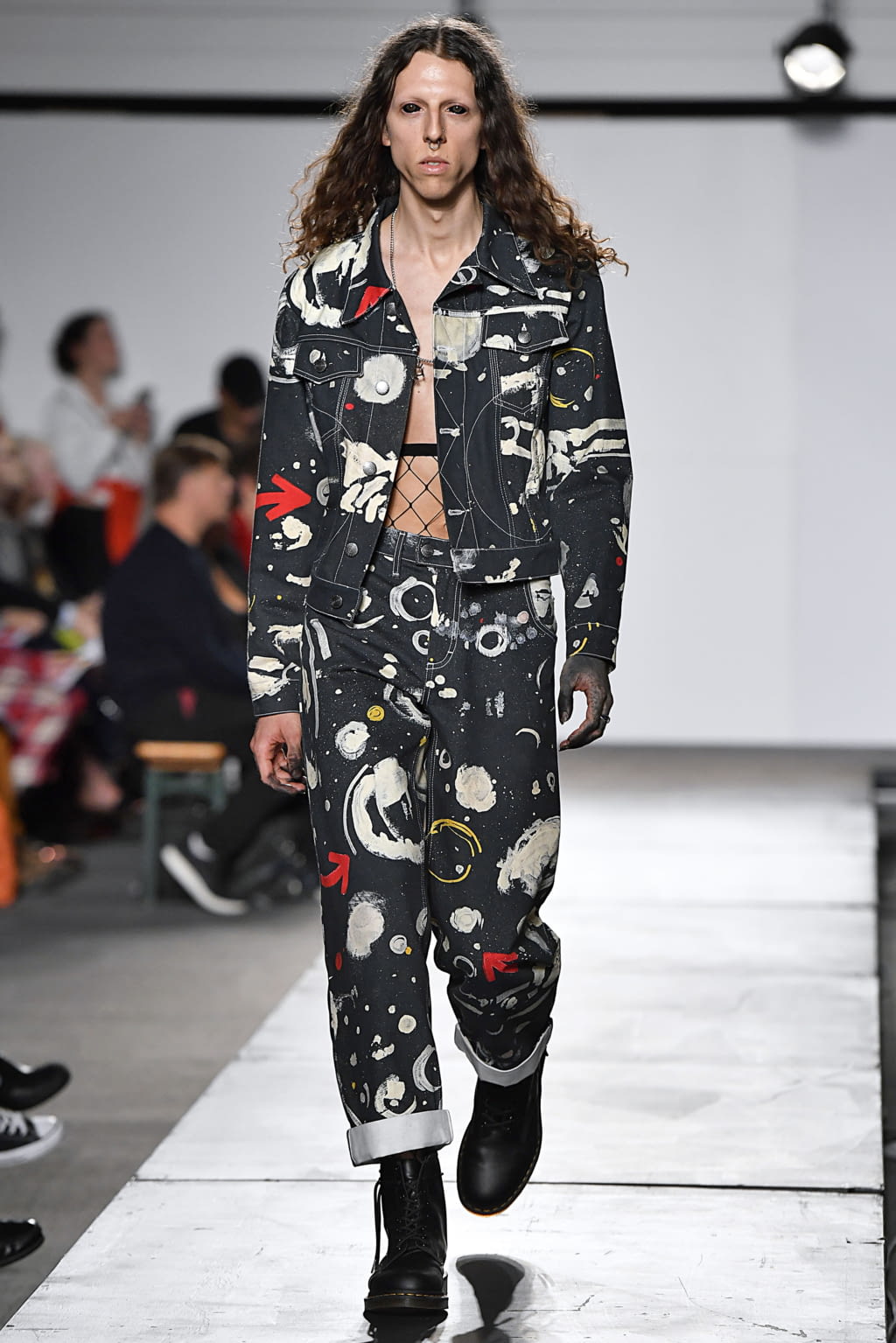 Fashion Week London Spring/Summer 2020 look 25 de la collection Charles Jeffrey LOVERBOY menswear